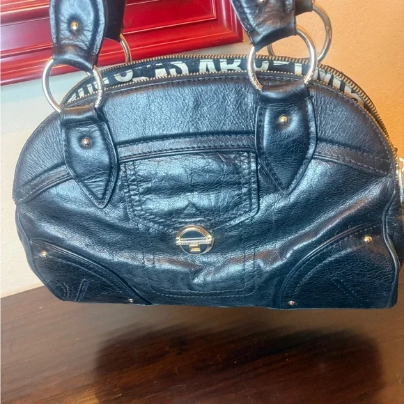 Marc Jacobs Distressed
Leather Signature Satchel - 
Dark Navy Large Soft Slouchy - Picture 13 of 13
